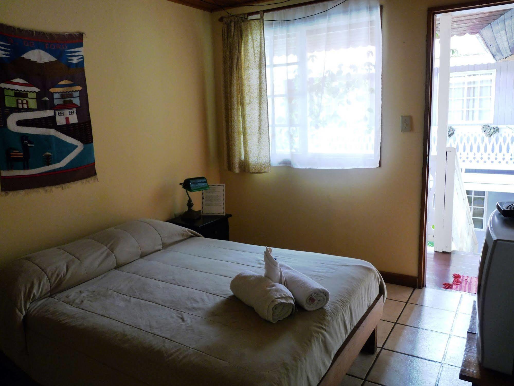 Bocas del Toro Hotel Posada Isla Chica מראה חיצוני תמונה