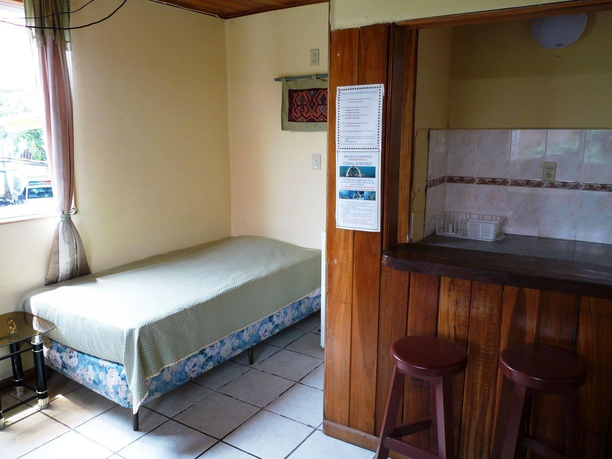 Bocas del Toro Hotel Posada Isla Chica מראה חיצוני תמונה